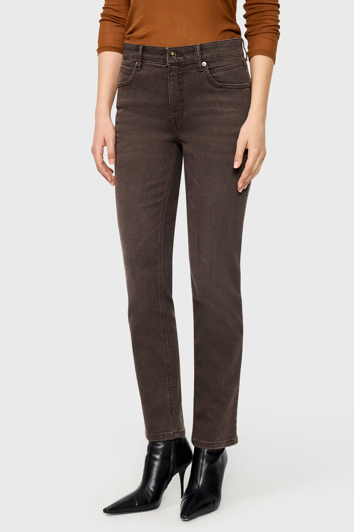 Mac Melanie Brown Stone Wash Authentic Stretch Denim Jeans 30L 5040-90-0387L D701, front view, worn with ankle boots
