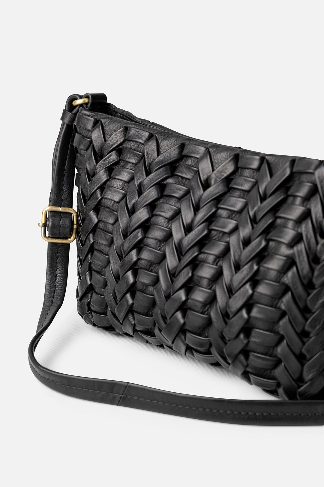 Biba Elk Black Woven Leather Cross Body Bag ELK2L, plaited weave detail