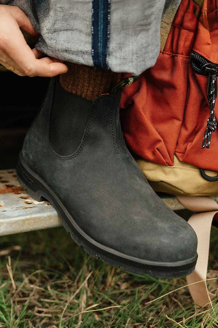 Blundstone Black Net Zero Leather Boot 2646, worn on foot