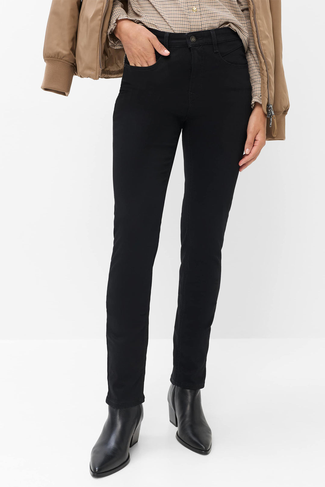 Brax Mary black skinny jeans, detail view