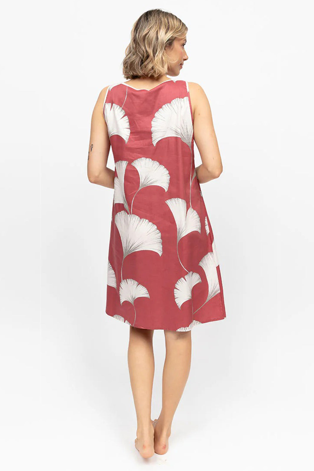 Cyberjammies 5299 Terracotta Josie Leaf Print Bus Short Nightdress