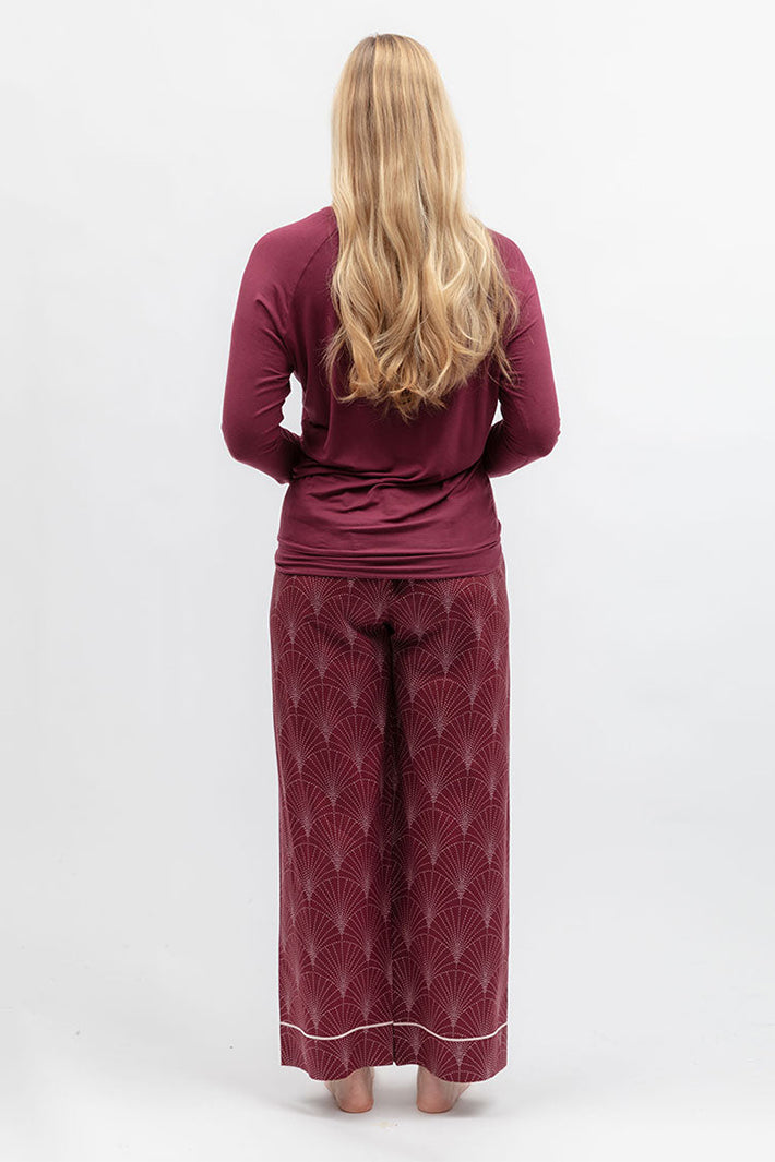 Cyberjammies 5688 Blush Botanica Berry Red Slouch Jersey Long Sleeve Pyjama Top, back view with printed bottoms