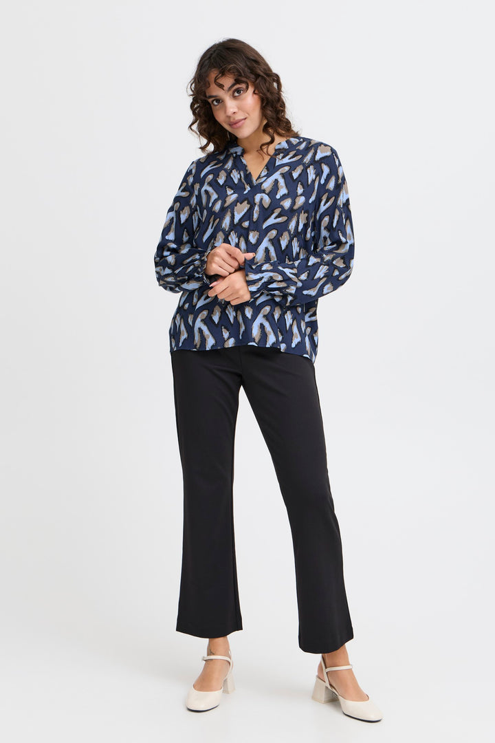 Fransa Blouse FRflowy 3 Navy Blazer 20614106 204193 - Shirley Allum Boutique