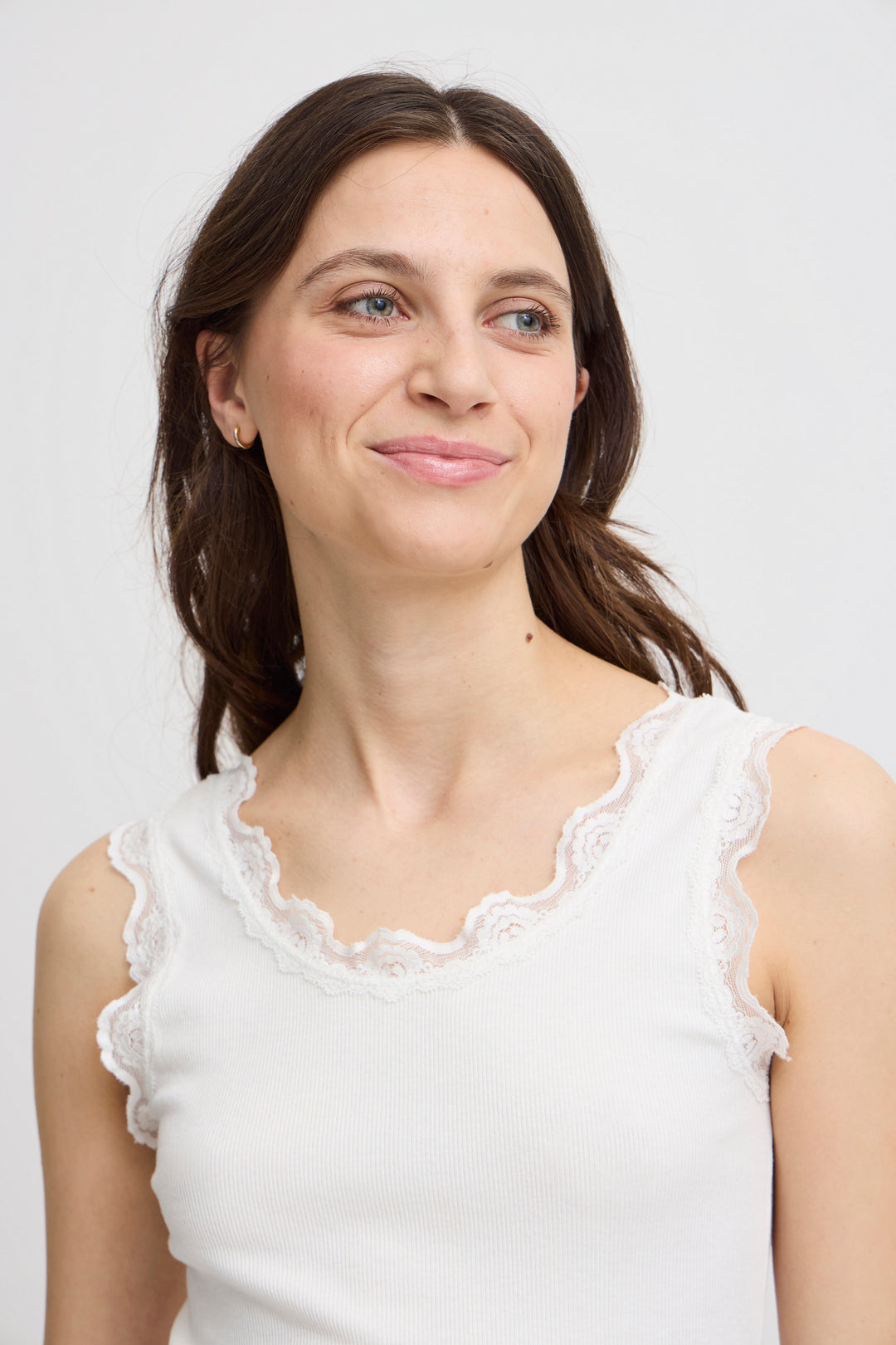 Fransa FRHizamond Antique White Lace Edge Vest Top 20607460 60010