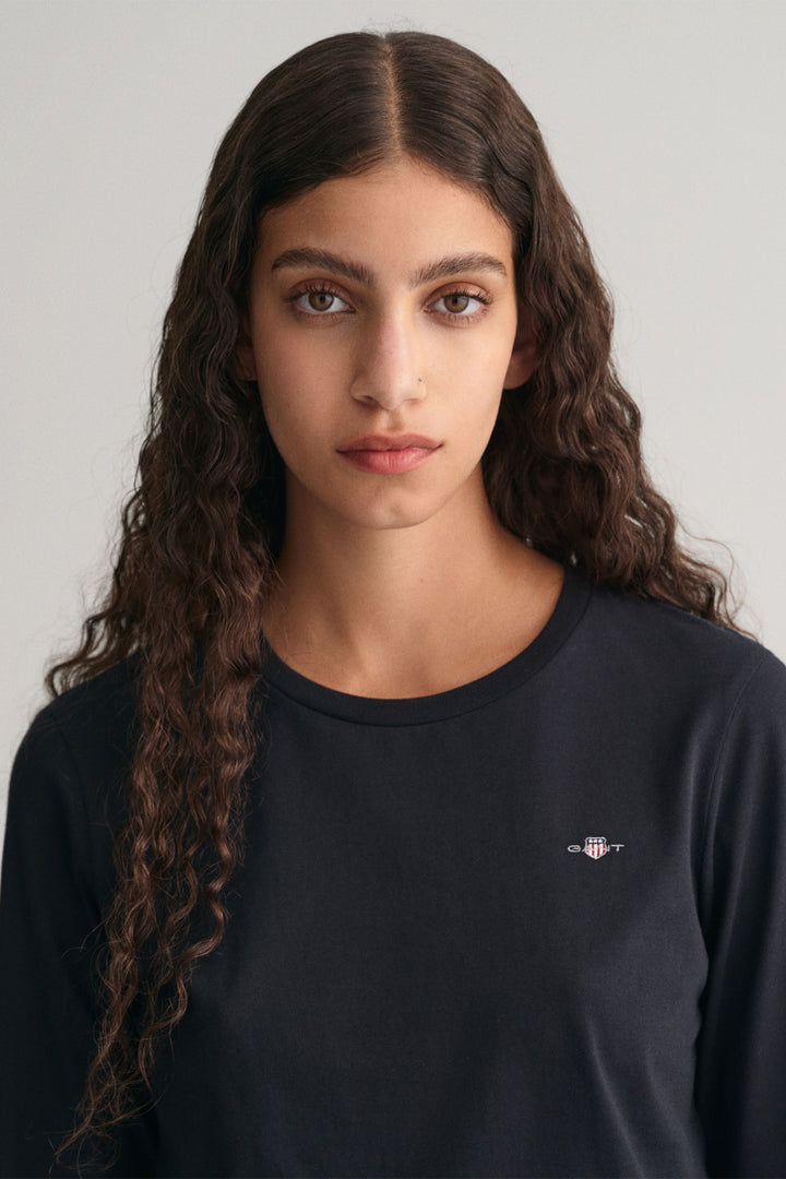 Gant T-Shirt Long Sleeve Black Reg Shield 4200748 - Shirley Allum Boutique