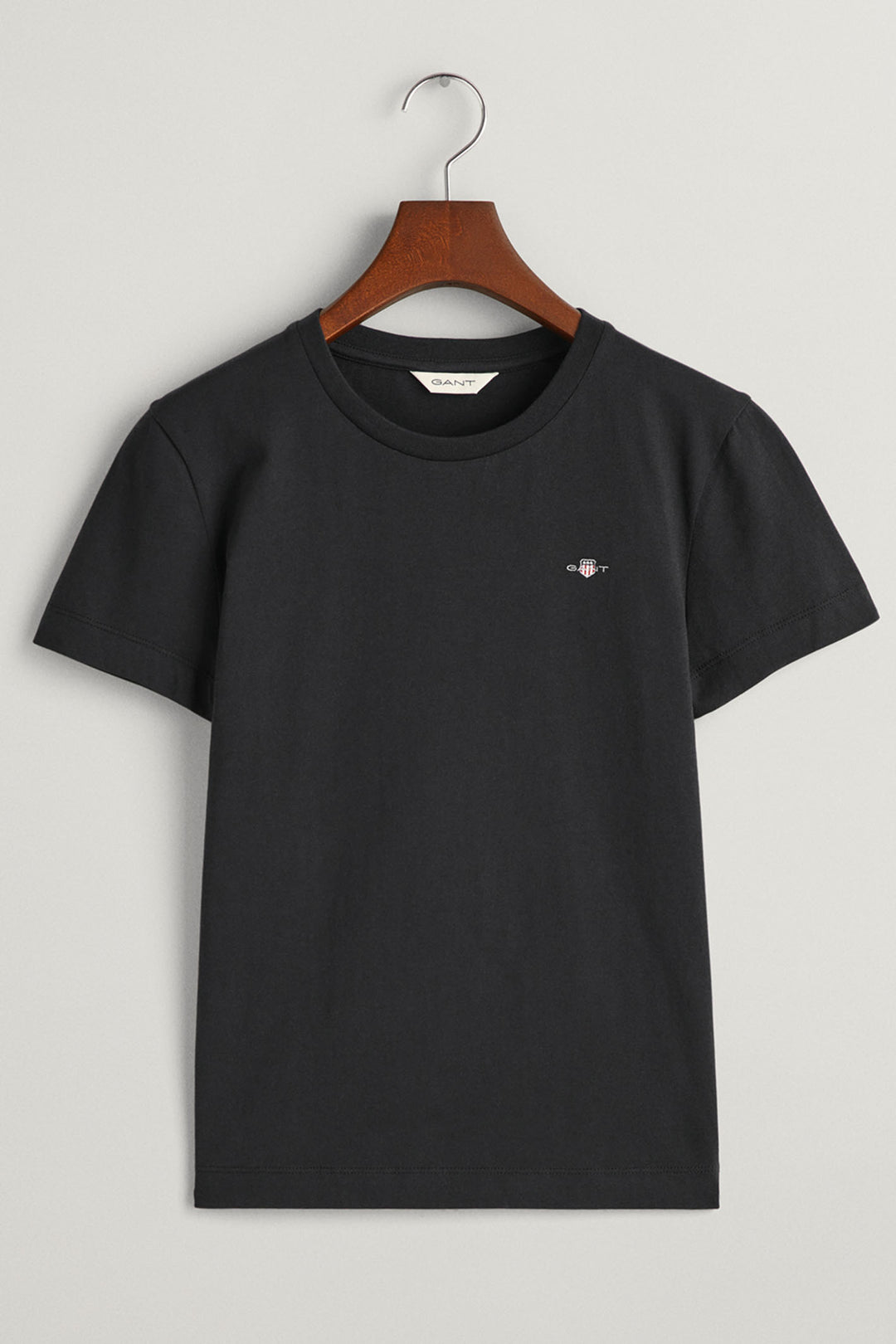 Gant T-Shirt Short Sleeve Black Reg Shield 4200200 - Shirley Allum Boutique