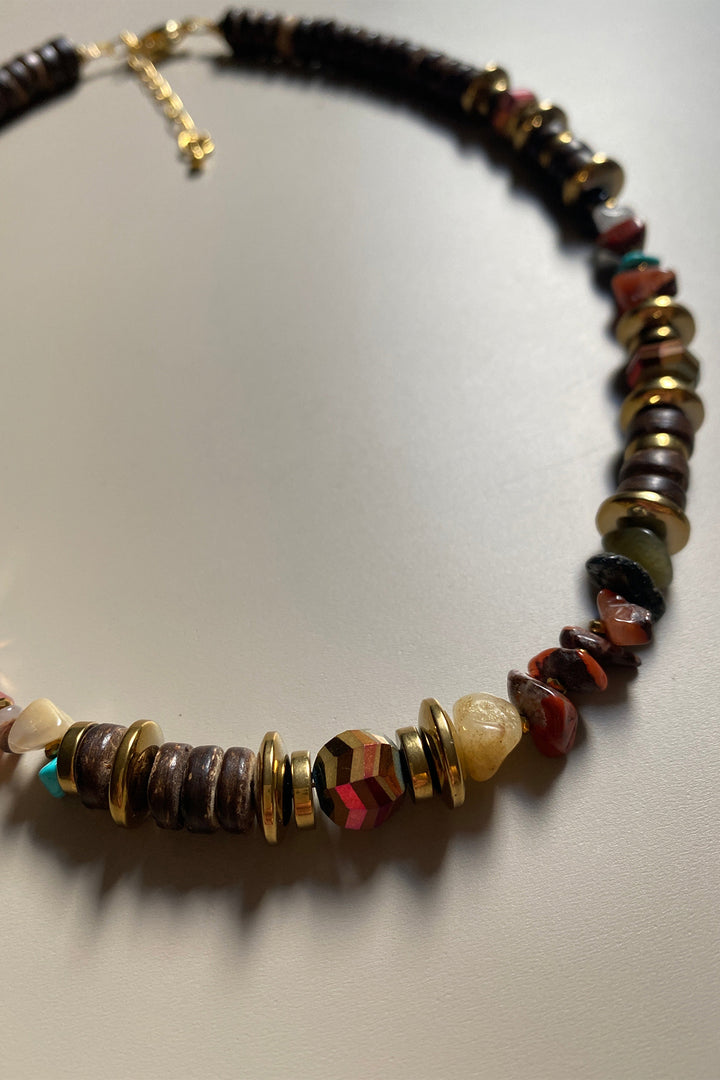 Gist Jewellery Brown Coconut and Gold Plated Hematite Necklace FRT08, bead detail