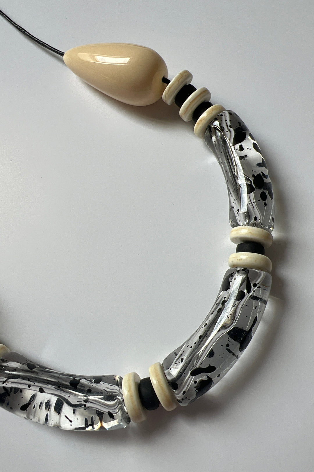 Gist Jewellery Clear Adjustable Cord Necklace EOR05, close up of the clear beads