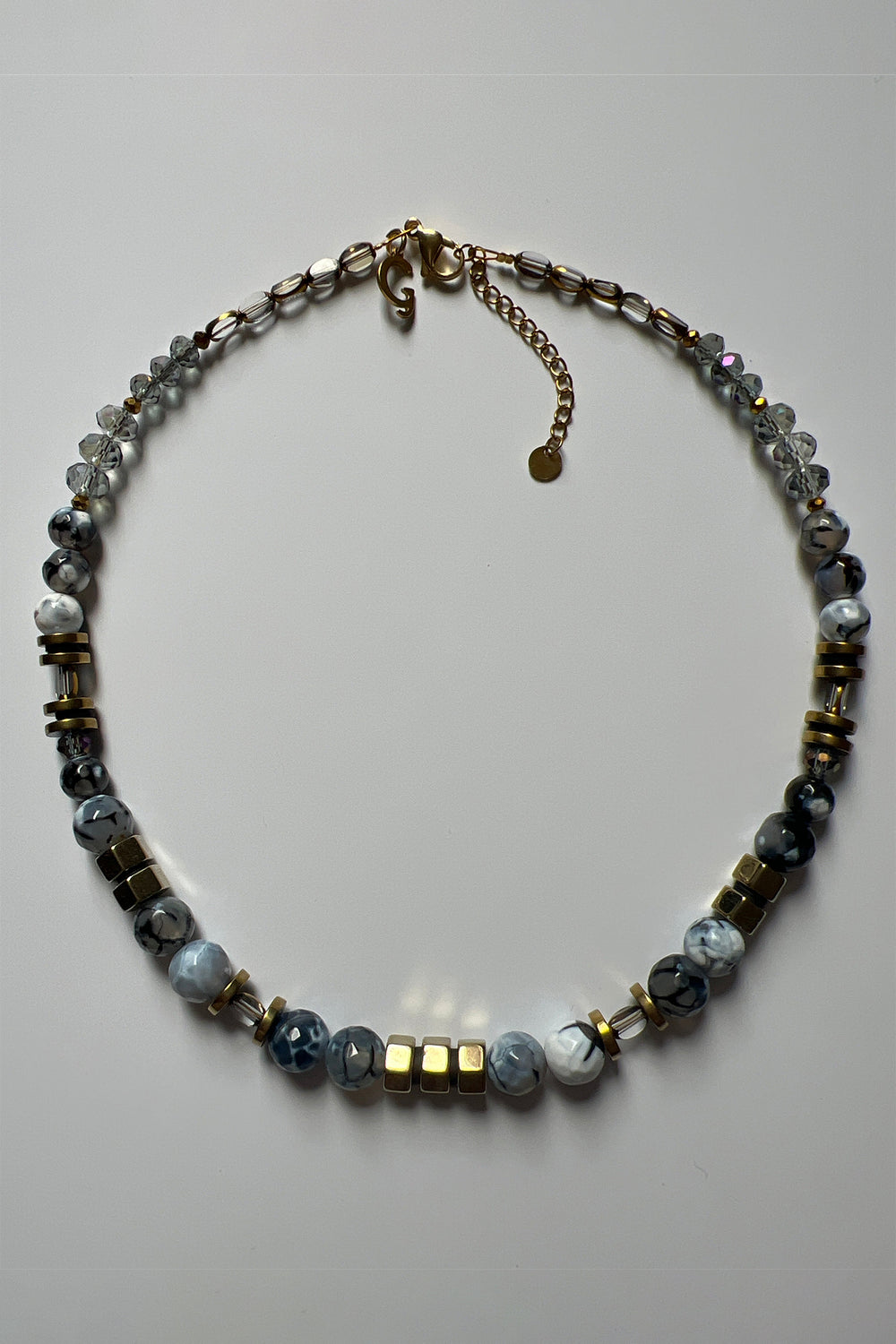 Gist Jewellery Dark Grey Fire Crackle Agate Necklace EOR03, laid flat