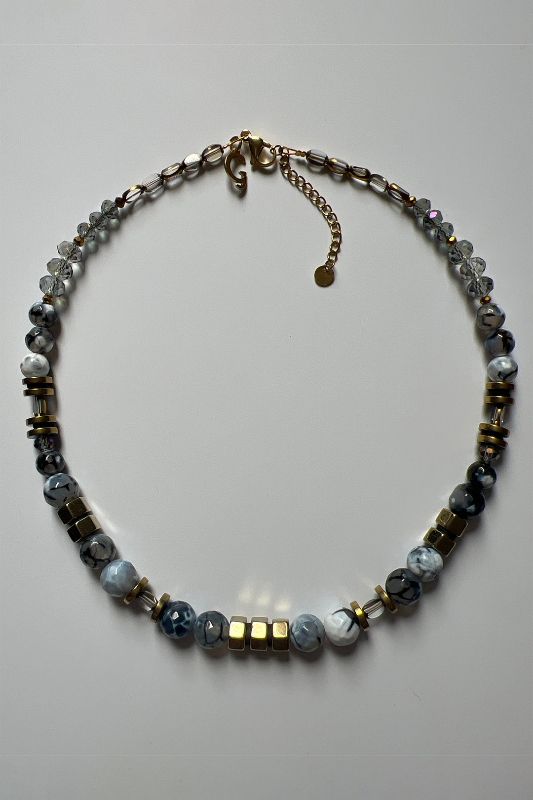 Gist Jewellery Dark Grey Fire Crackle Agate Necklace EOR03, laid flat