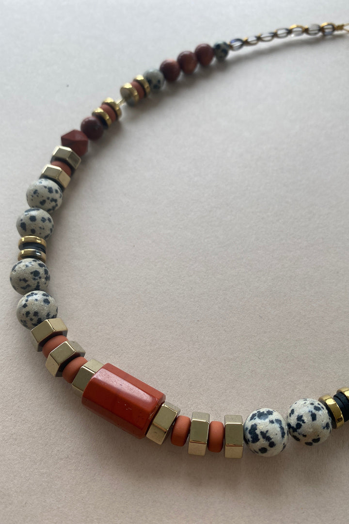 Gist Jewellery Red and Cream Dalmatian Jasper and Sandstone Barrel Necklace BDL02, barrel bead detail