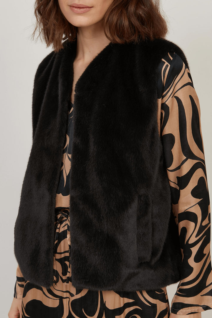Hartford BAVU555 03 Dark Navy Velu Woven Faux Fur Gilet - Shirley Allum Boutique