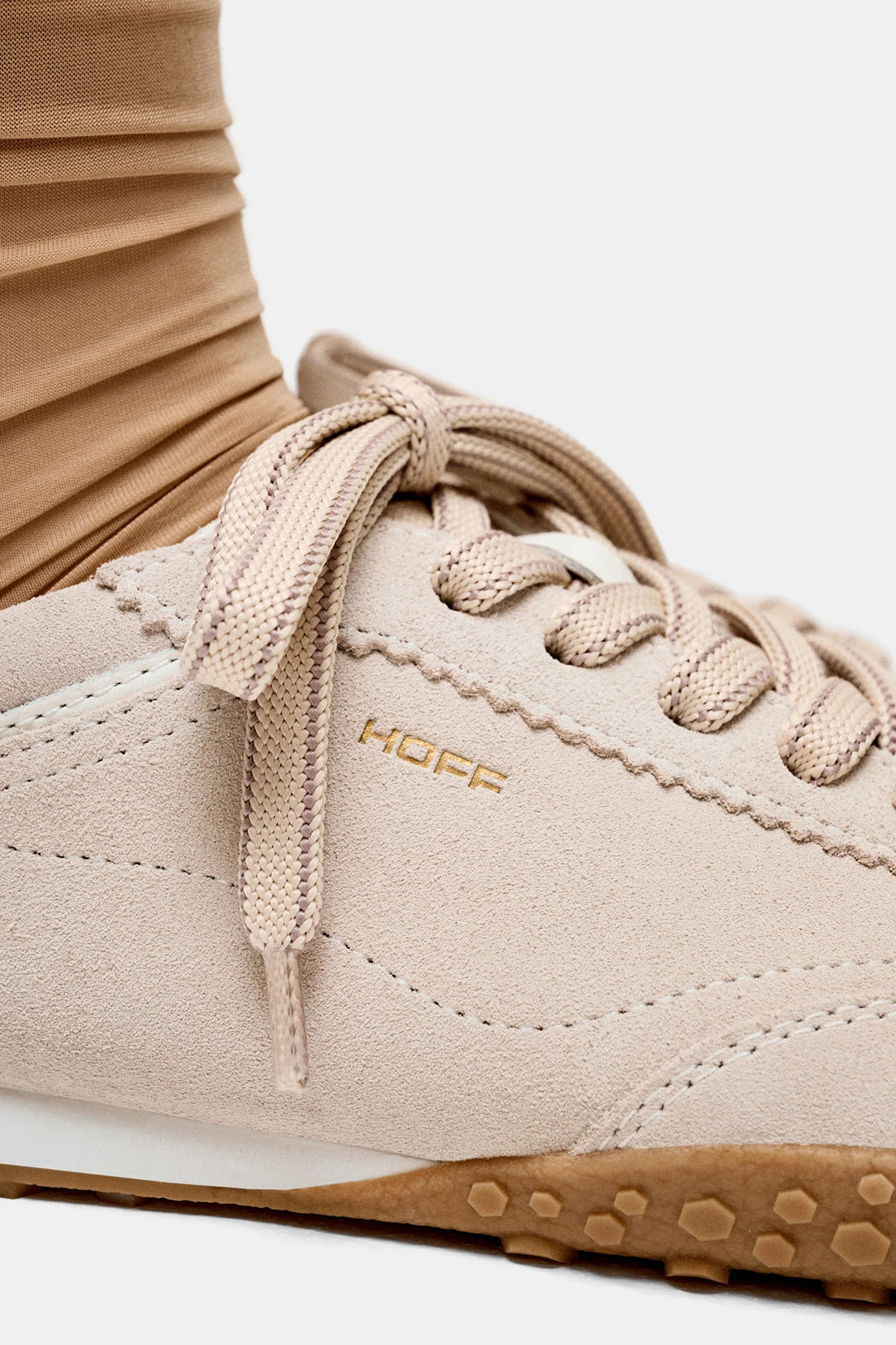 HOFF Bridge Fl Beige Trainers 22661416, lacing close-up on the foot