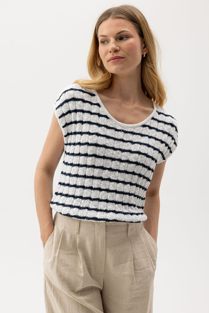 Holebrook Sweden Jumper Juni Cap Sleeve Cotton Slub White Navy S52406 126 - Shirley Allum Boutique