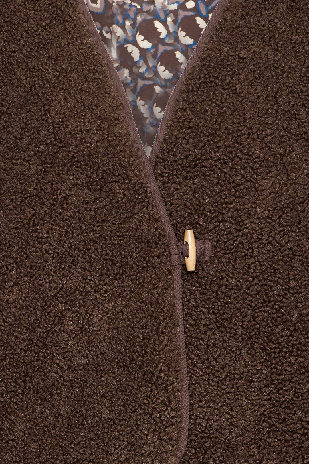 Ichi IHGozima Coffee Bean Brown Sherpa Gilet Waistcoat 20124553 190915 - Shirley Allum Boutique