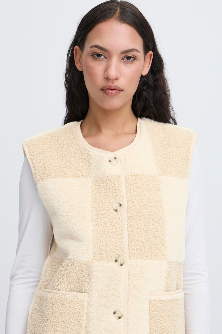 Ichi IHTonza Fog Cream Fleece Gilet Waistcoat 20123198 130607 - Shirley Allum Boutique