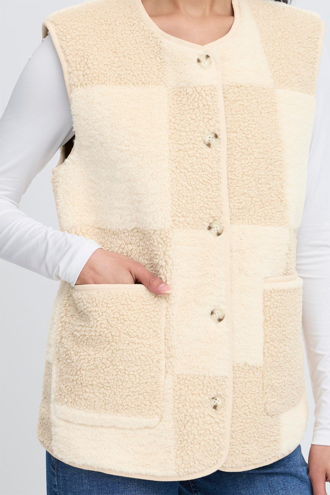 Ichi IHTonza Fog Cream Fleece Gilet Waistcoat 20123198 130607 - Shirley Allum Boutique