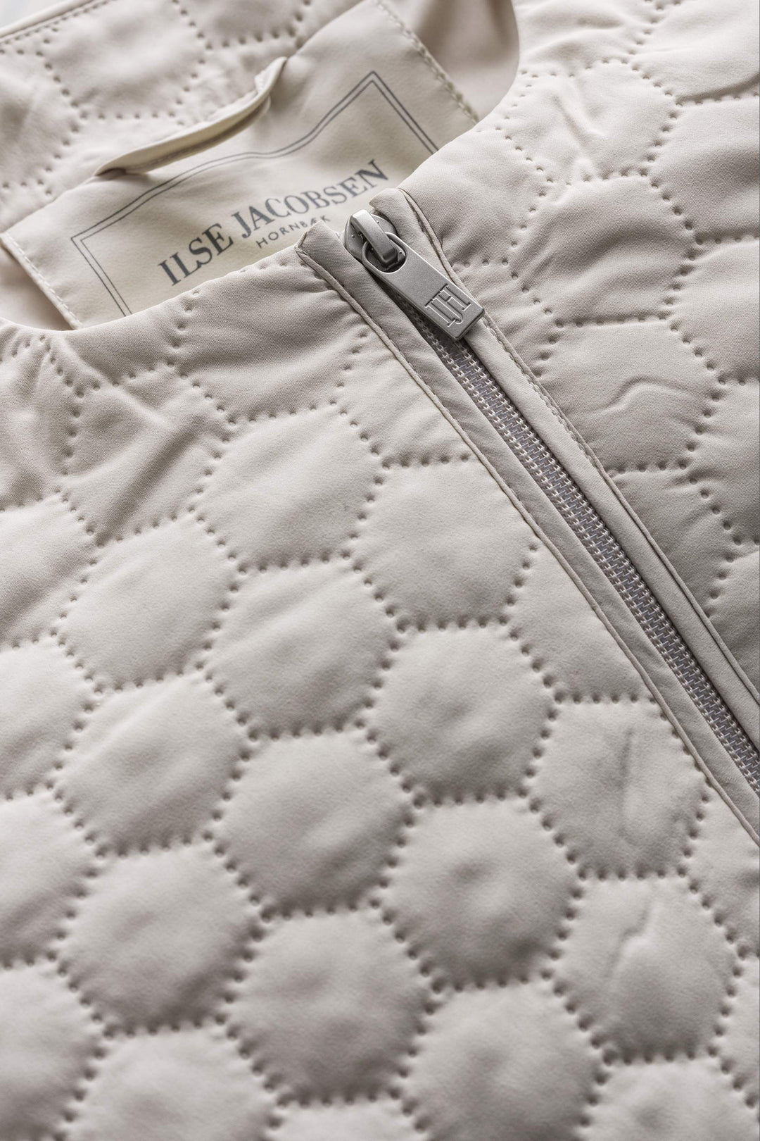 Ilse Jacobsen HONEYCOMBE01 Kit Cream Lightweight Quilted Jacket