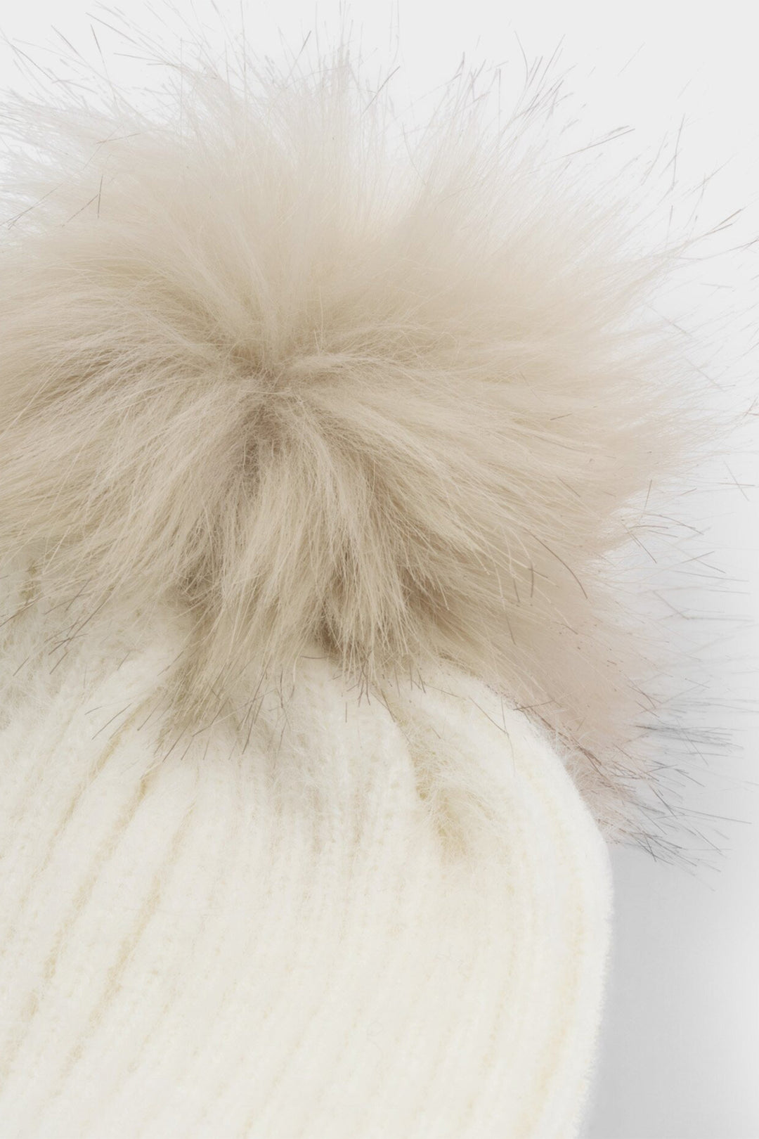 Katie Loxton KLS701 White Pom Pom Hat