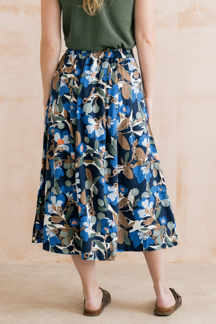 Lily &amp; Me LM26058 St Ives Navy Ceres Print Linen Blend Skirt