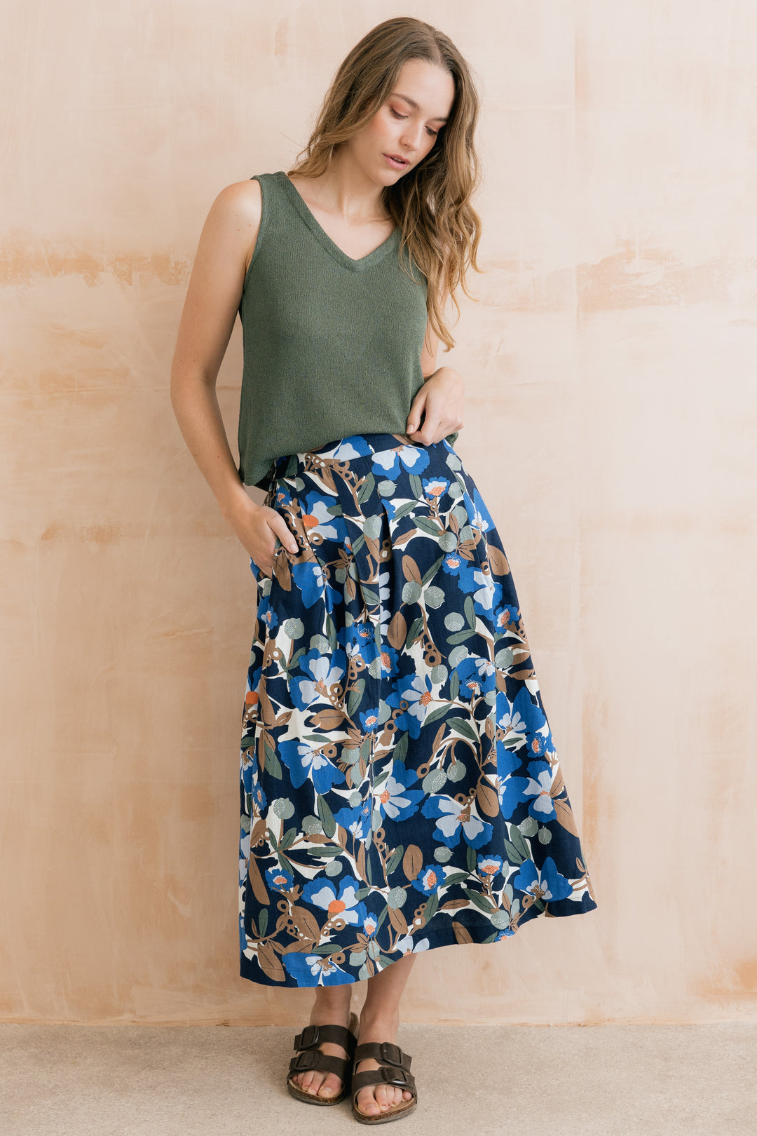 Lily &amp; Me LM26058 St Ives Navy Ceres Print Linen Blend Skirt