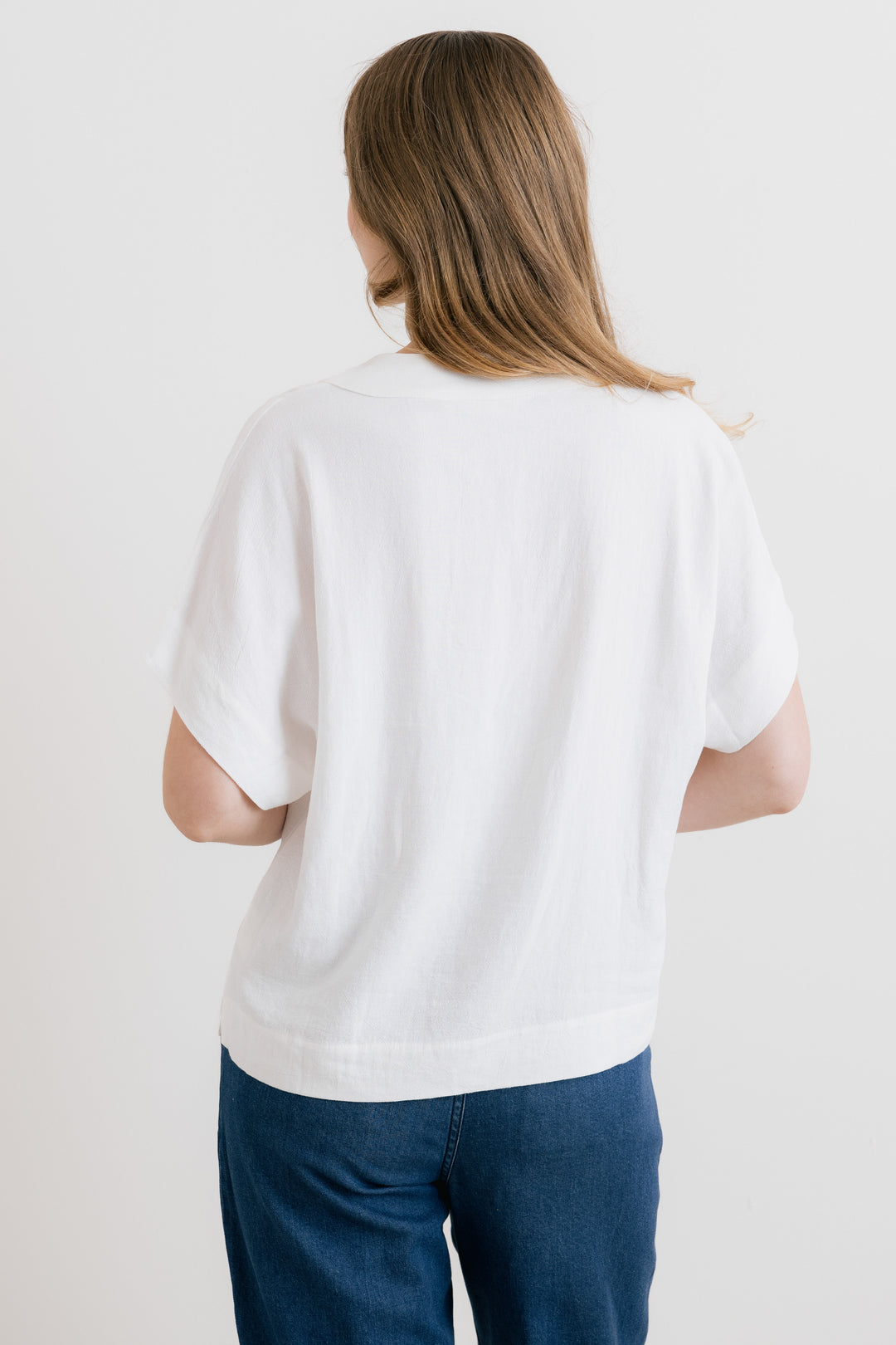 Lily &amp; Me LM26123 White Linen Top at Shirley Allum