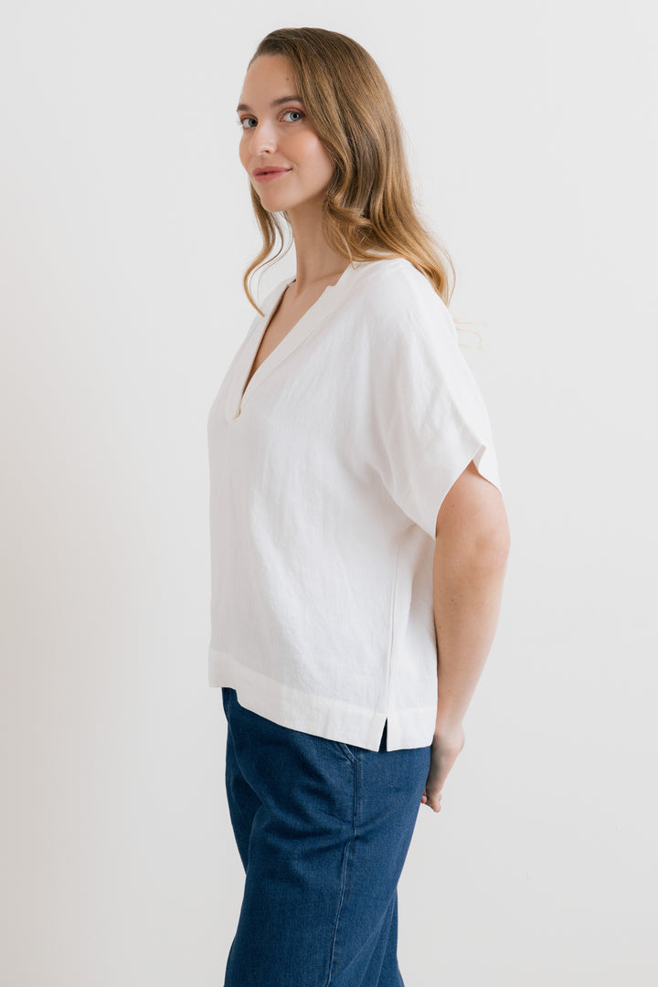 Lily &amp; Me LM26123 White Linen Top at Shirley Allum