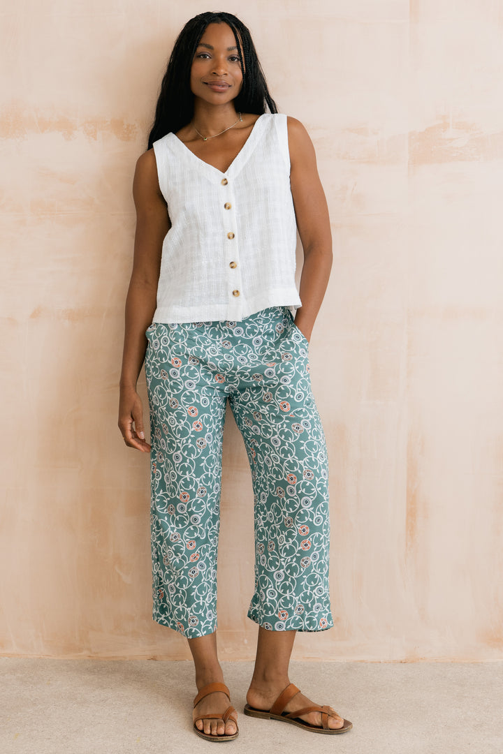 Lily &amp; Me LM26131 Allium White Two Way Vest Plain Seersucker