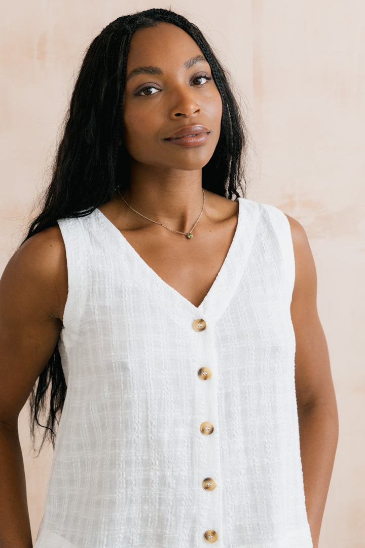 Lily &amp; Me LM26131 Allium White Two Way Vest Plain Seersucker