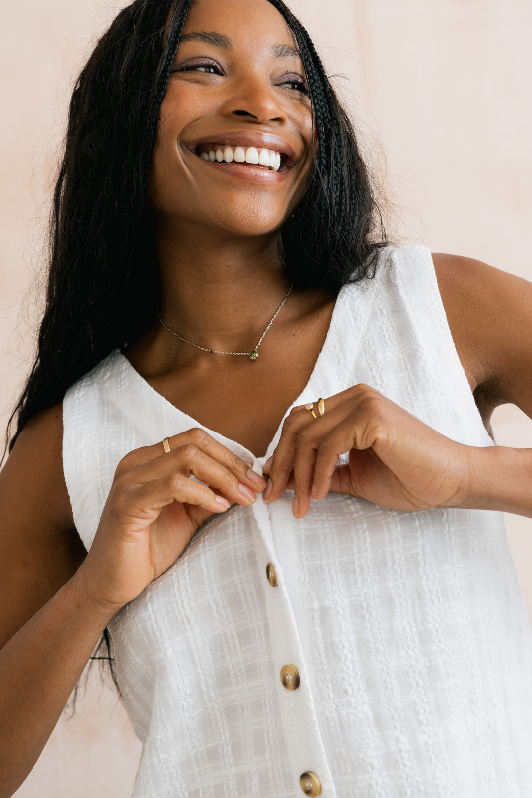 Lily &amp; Me LM26131 Allium White Two Way Vest Plain Seersucker