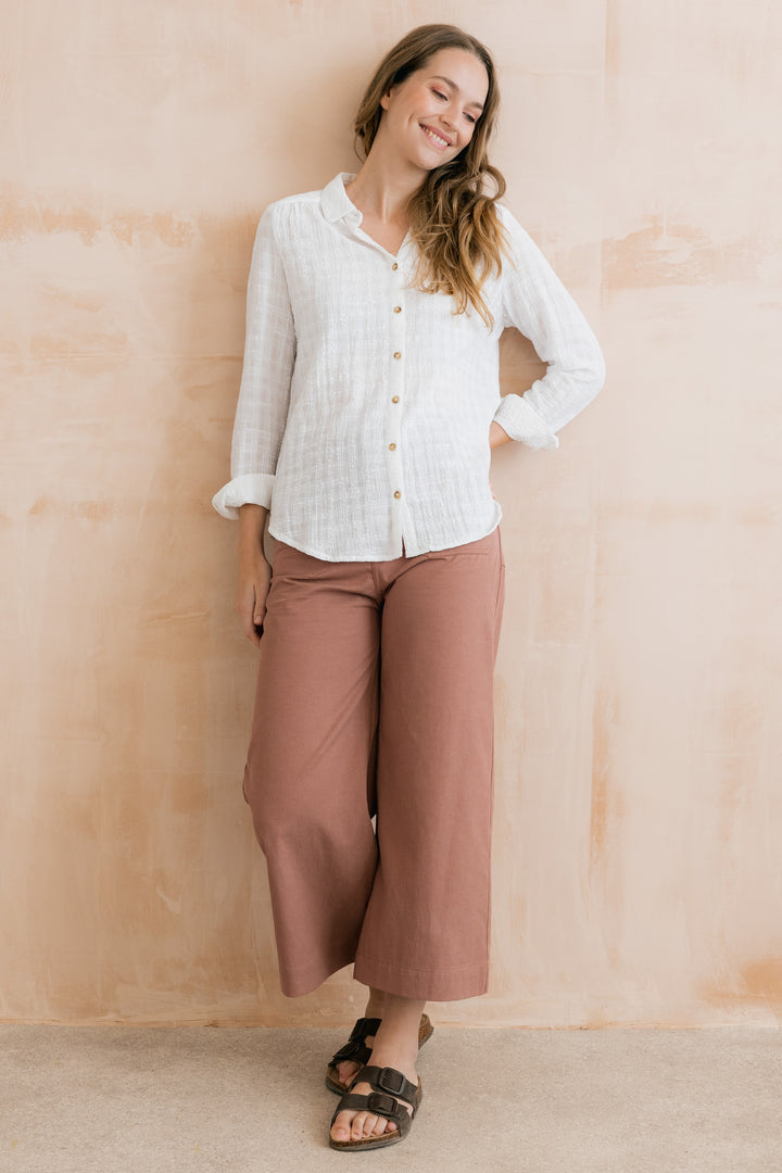 Lily &amp; Me LM26134 Savannah Plain White Seersucker Shirt