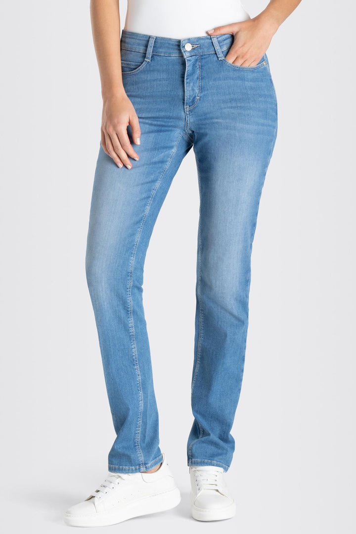 Mac 5401-90-0351L D289 Dream Simple Blue Washed Wonder Light Denim Jeans - Shirley Allum Boutique