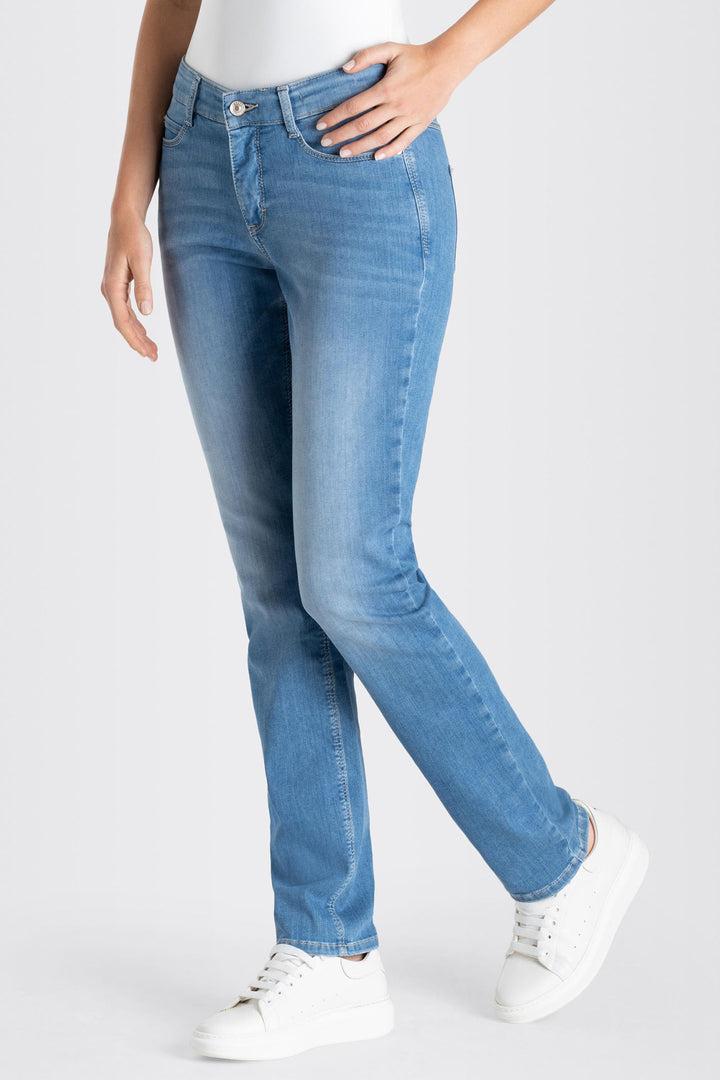 Mac 5401-90-0351L D289 Dream Simple Blue Washed Wonder Light Denim Jeans - Shirley Allum Boutique