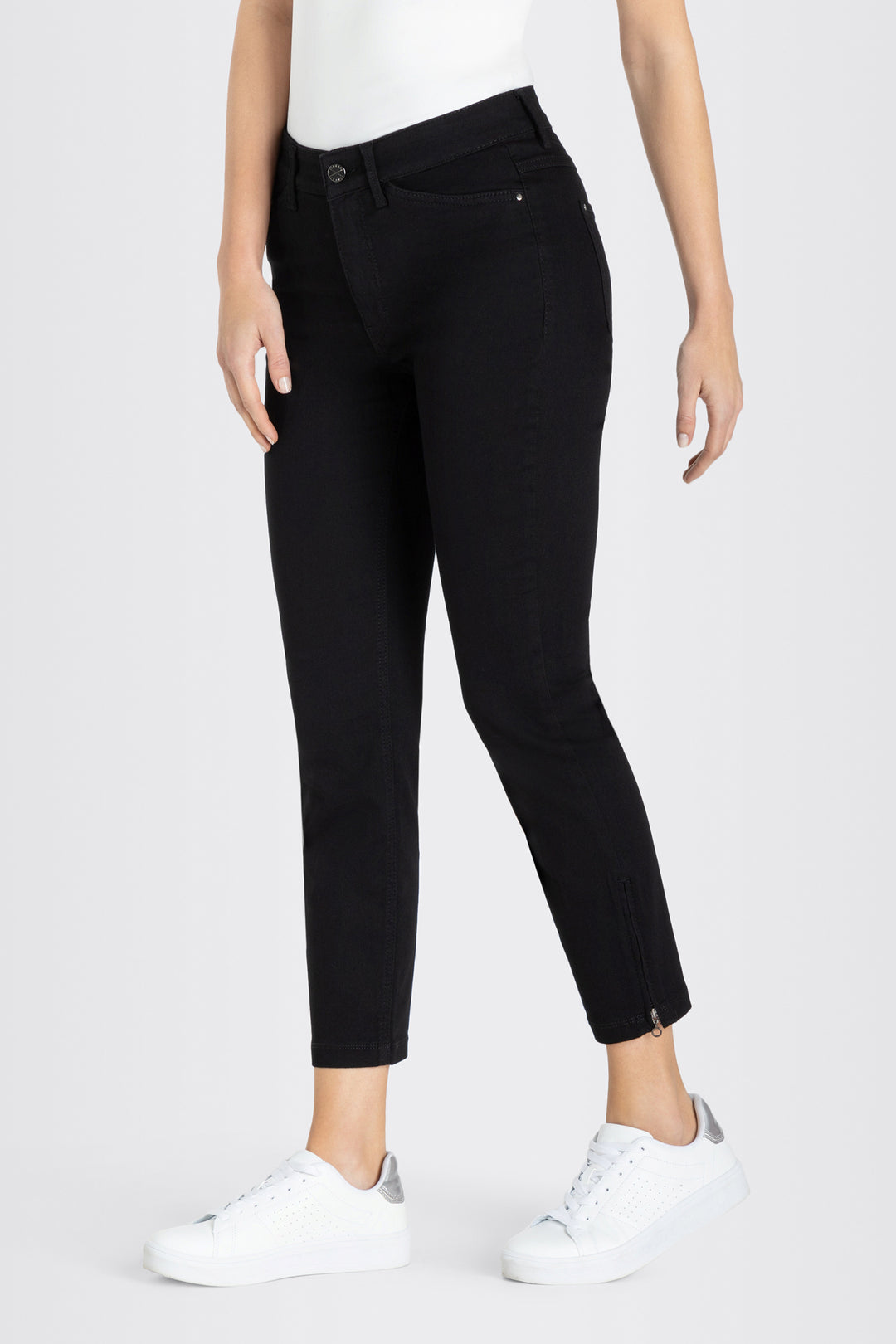 Mac Dream Chic Black-Black Denim Jeans 29L 5471-91-0355L, three-quarter side view