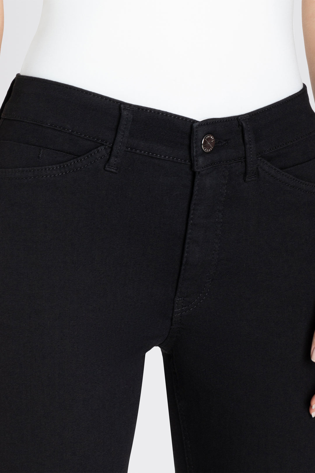 Mac Dream Chic Black-Black Denim Jeans 29L 5471-91-0355L, front waistband detail worn