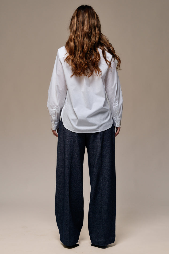 Mat de Misaine Blanc White Blouse CUBA-4703, back full length