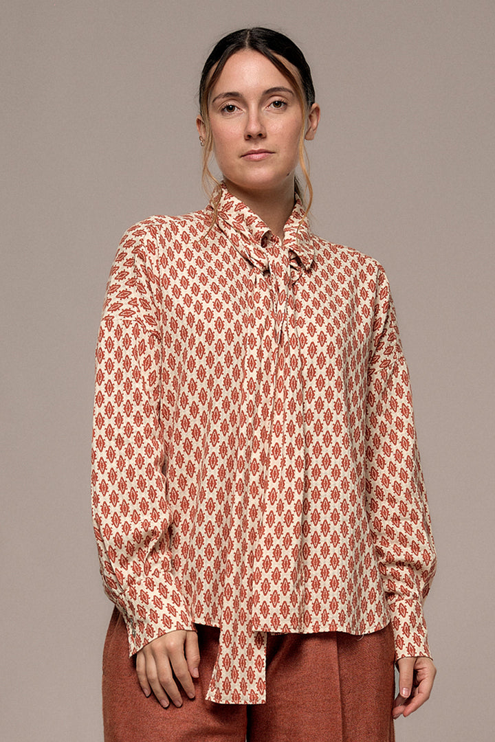 Mat de Misaine Imp Noisette Orange Blouse CROZON-2910, front view