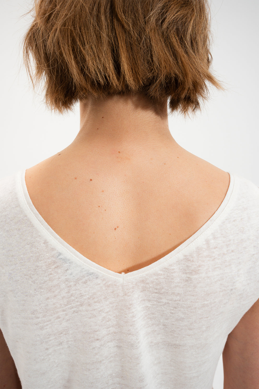 Mat De Misaine Milo Deb 618F Ecru Calcaire Linen Fine Knit Vest Top