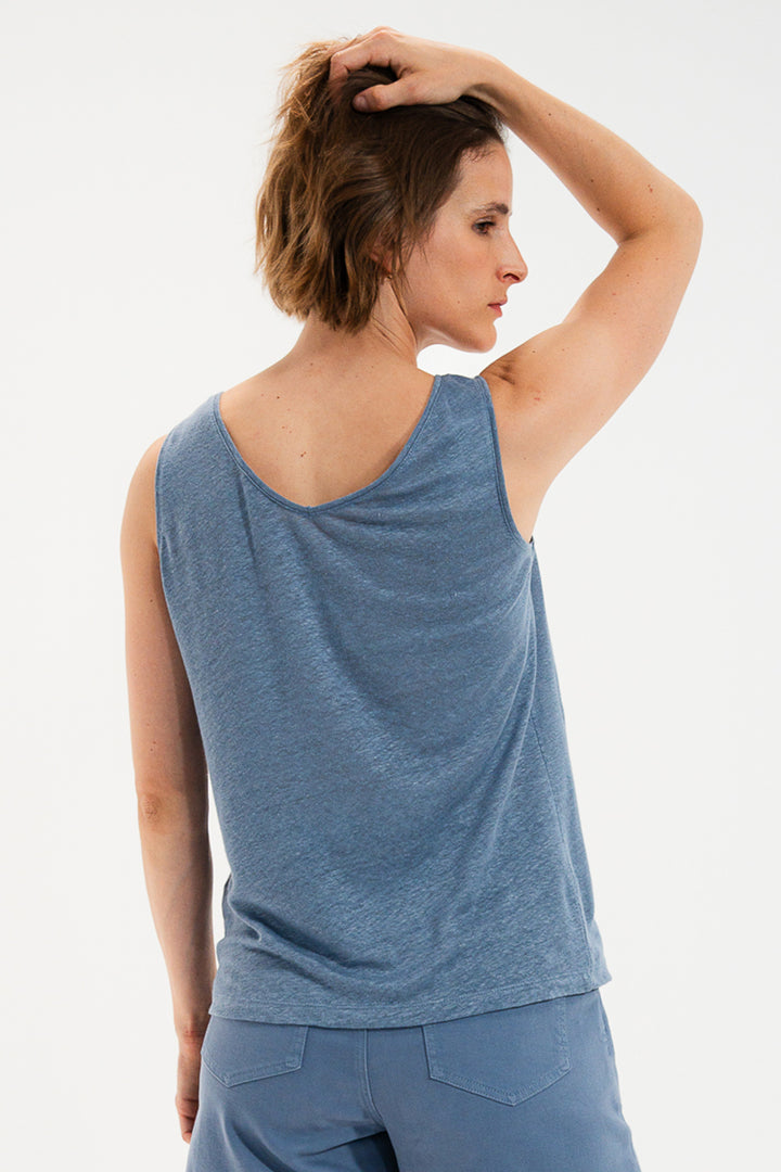 Mat De Misaine Milo Deb 618F Tempete Blue Linen Fine Knit Vest Top