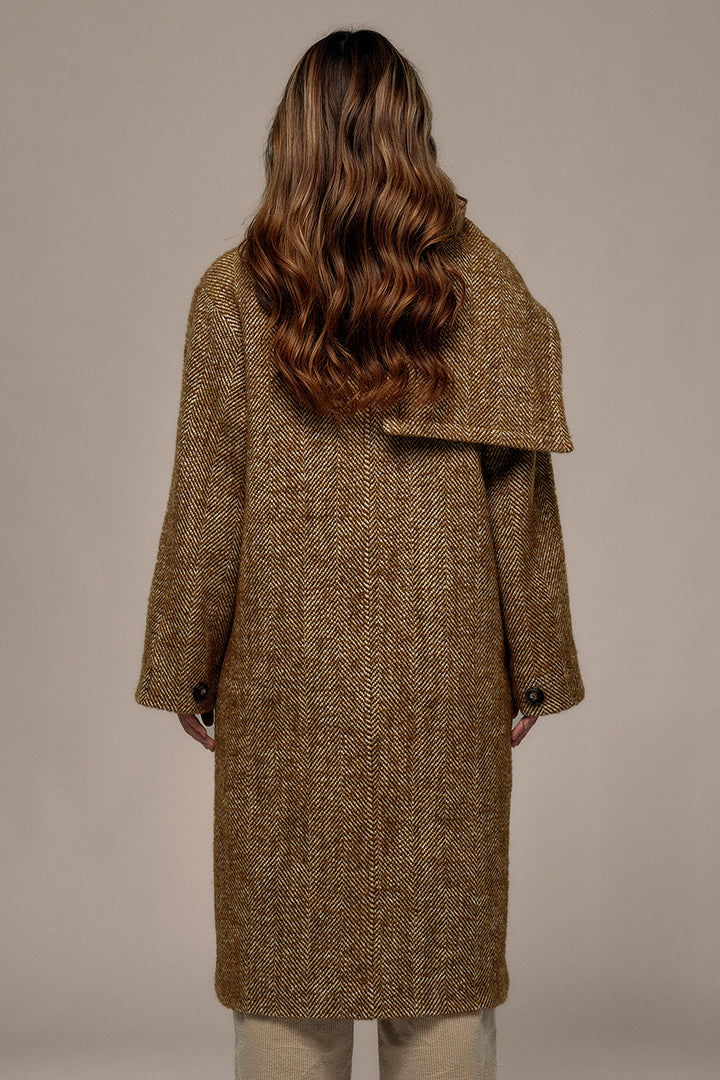 Mat de Misaine Mordore Fantaisie Brown Coat FALCON-25306, back view