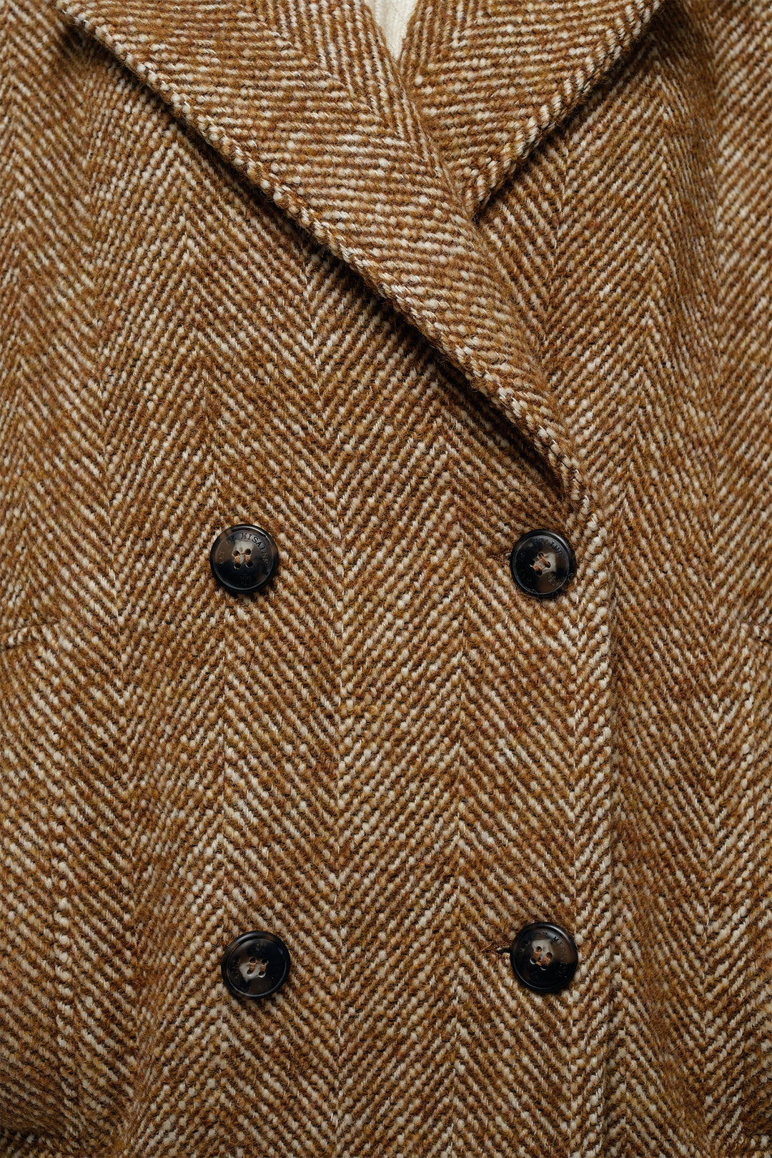 Mat de Misaine Mordore Fantaisie Brown Coat FALCON-25306, button and herringbone detail