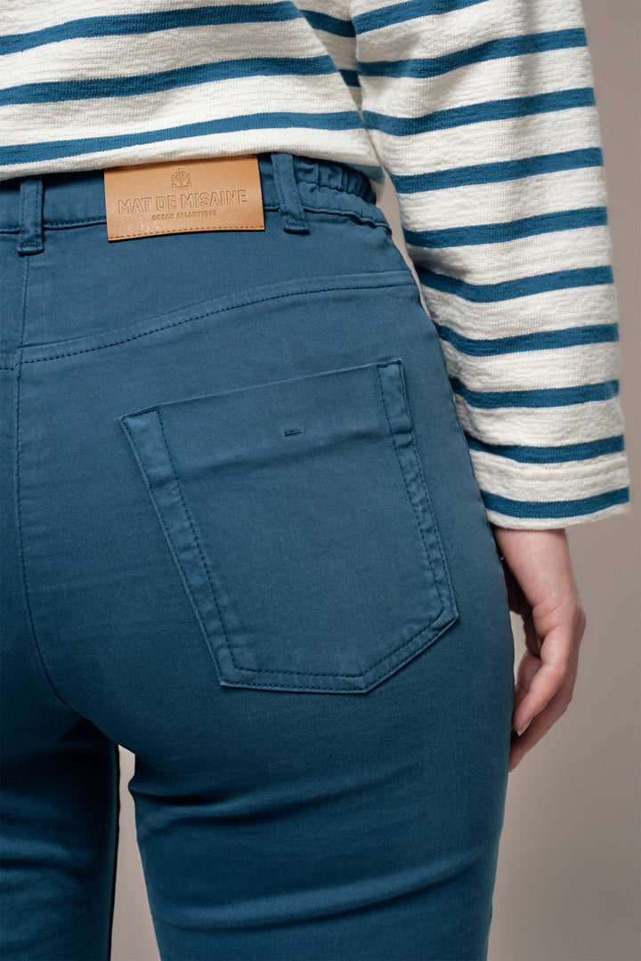 Mat de Misaine Pacifique Blue Trousers PIRIOU-34763, back pocket detail
