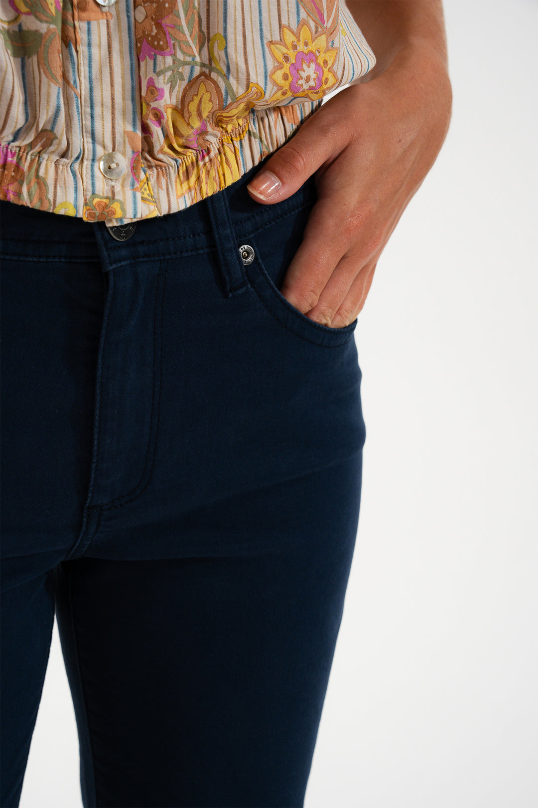 Mat De Misaine Parsoncor Indigo Navy 5-Pocket Cropped Trousers 34725 U26T