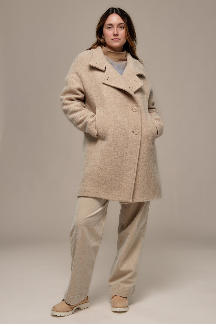 Mat de Misaine Sesame Clair Beige Coat FLECHE-008, front full length