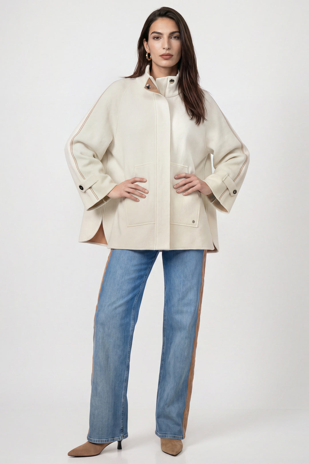 Monari Antique White Jacket 809951, close-up of the turn-back cuff and button tab detail