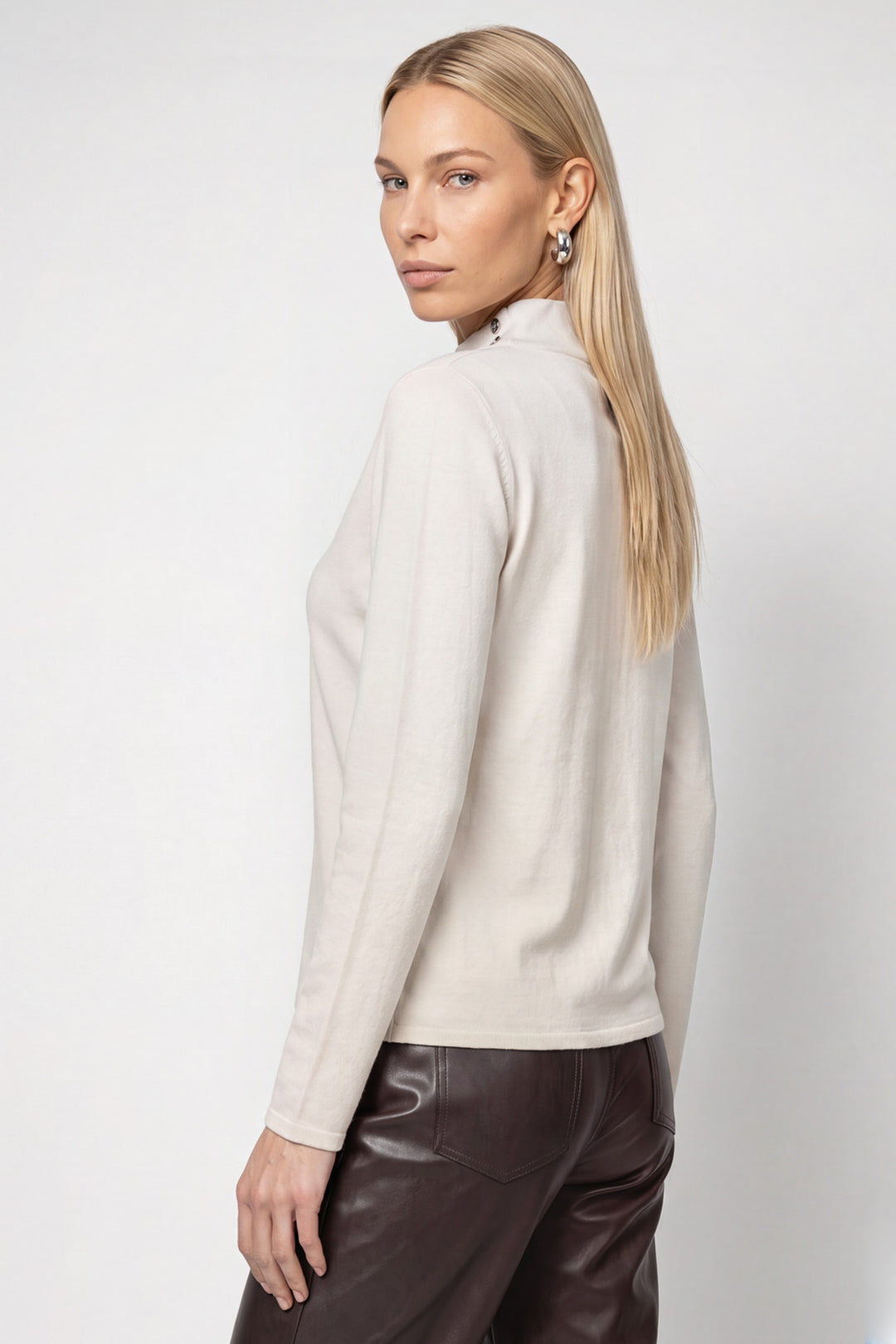Monari Antique White Jumper 809973, side view showing the slim fitted shape