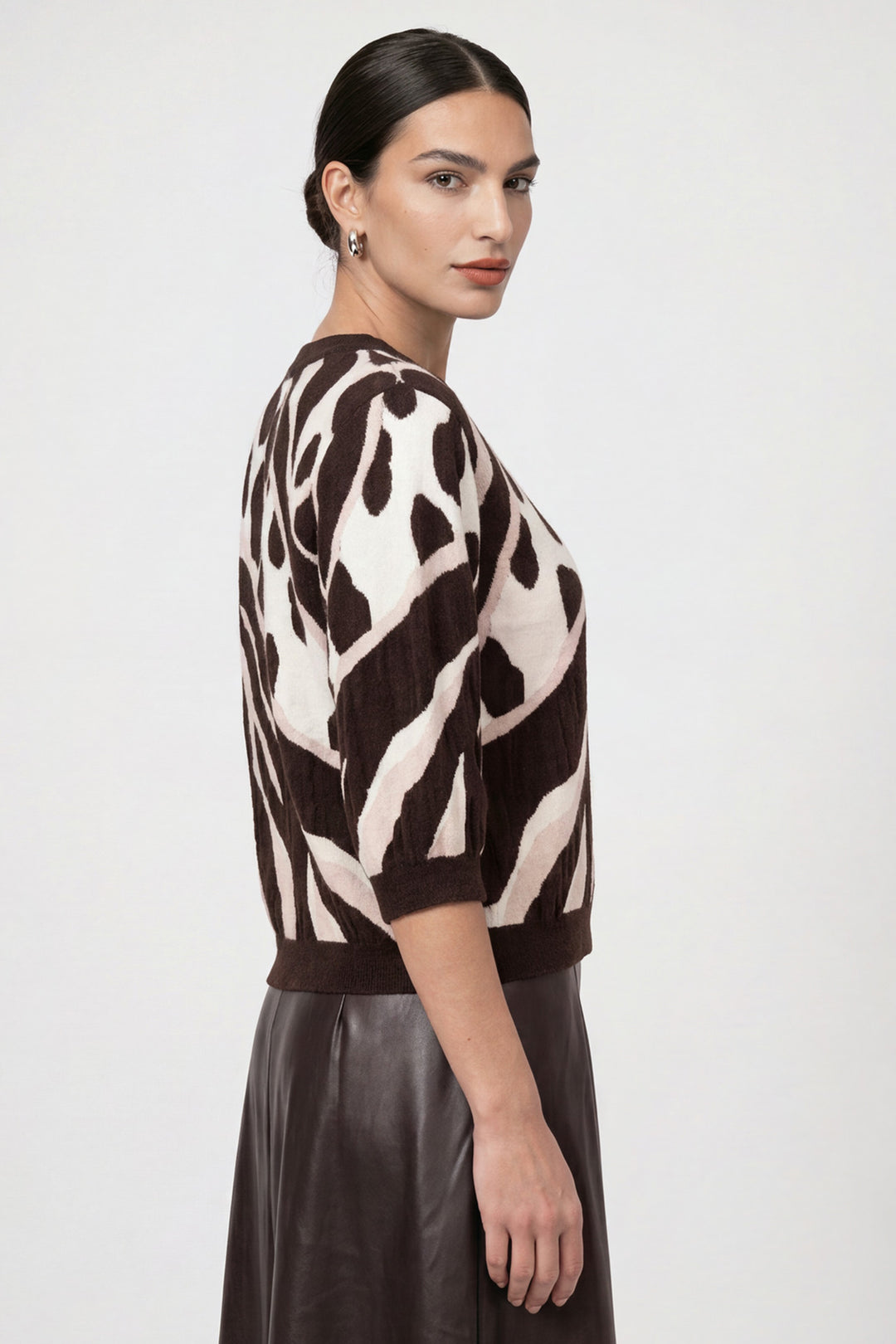 Monari Black Coffee Pattern Jumper 810069, side view showing the fitted waist and balloon sleeve
