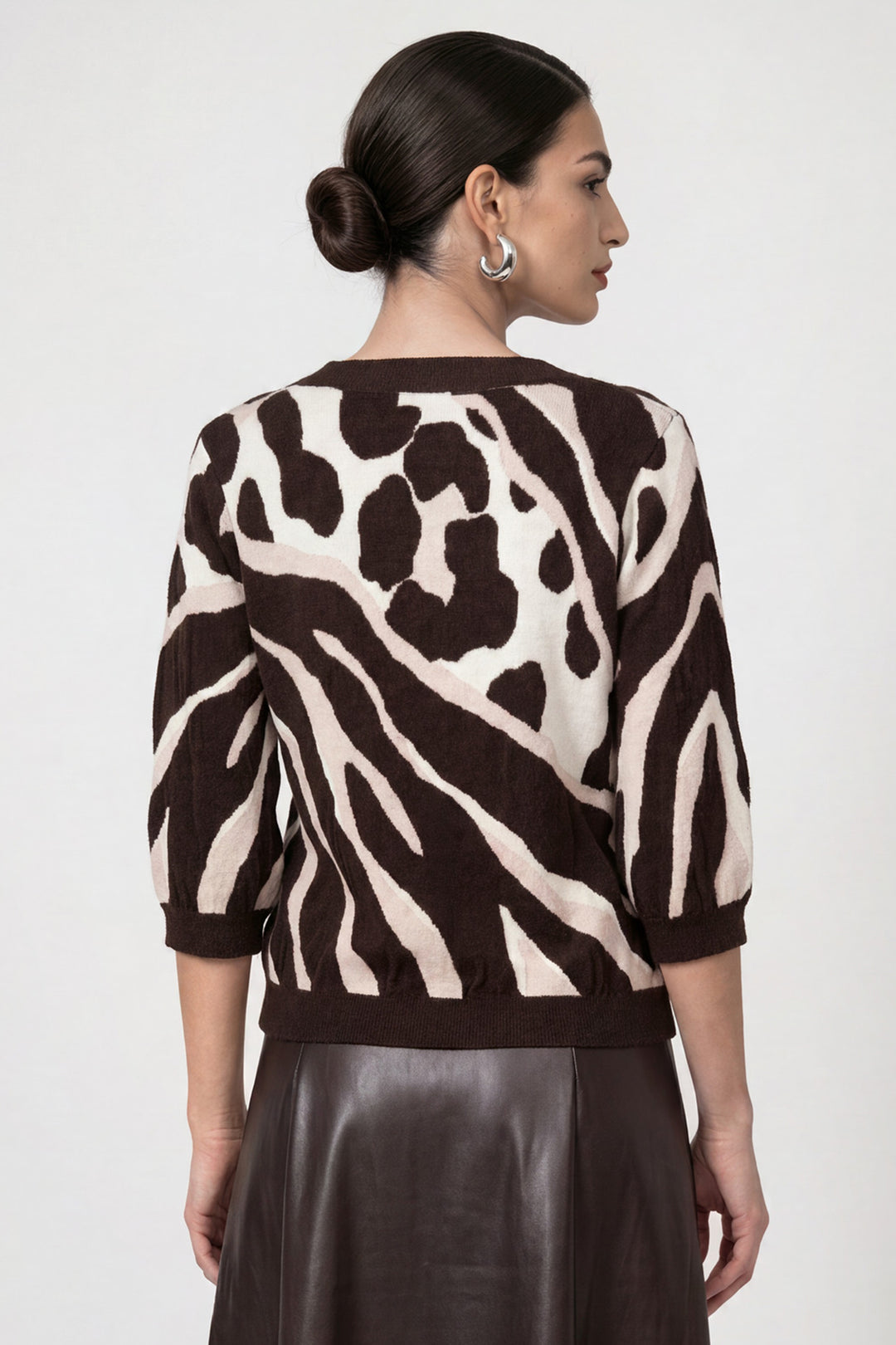 Monari Black Coffee Pattern Jumper 810069, back view of the coffee brown jacquard jumper