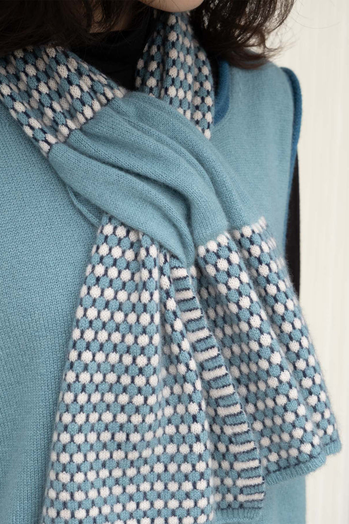 Oats &amp; Rice Coral Blue Cashmere Keyhole Scarf OR25-NS05, keyhole detail