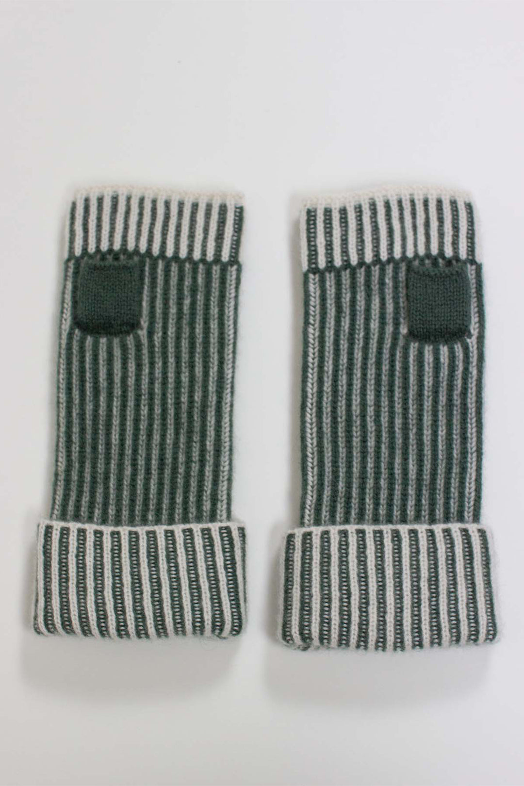 Oats &amp; Rice Marine Green Cashmere Hand Warmer Gloves OR25-G03, flat lay of the pair